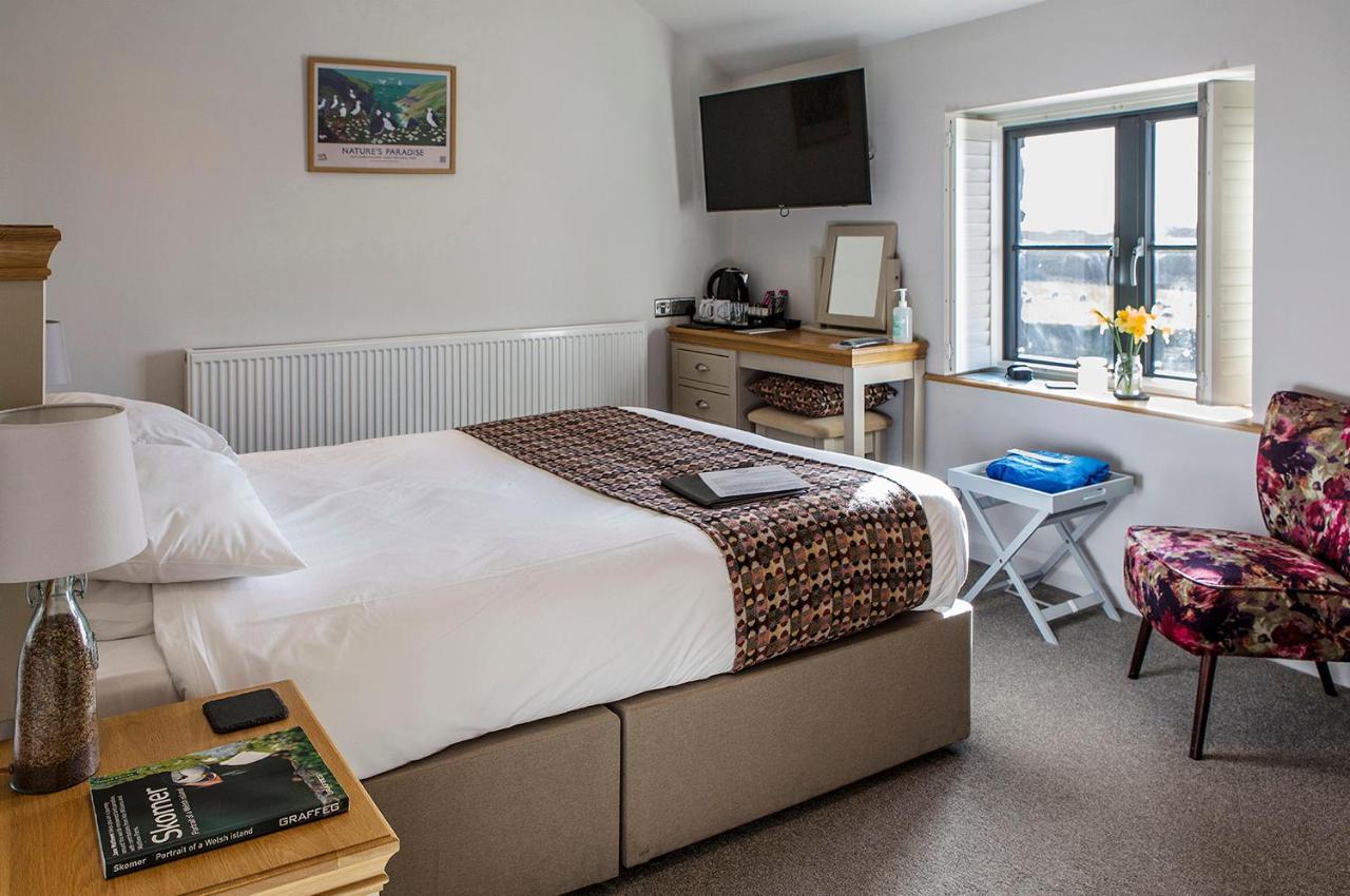 Victoria Inn Brewhouse B&B Roch Eksteriør bilde